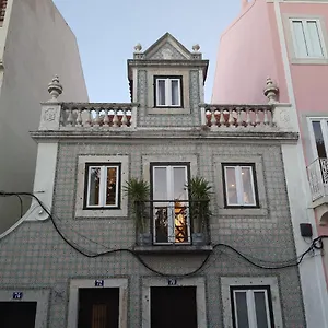 1881 Historical Duplex Apartment Lisbon